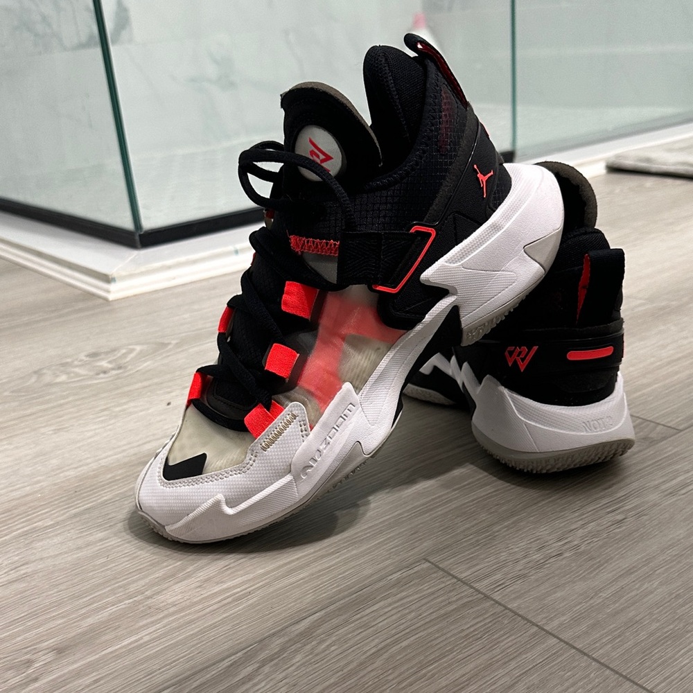 Jordan Athletic Shoes Black Red White